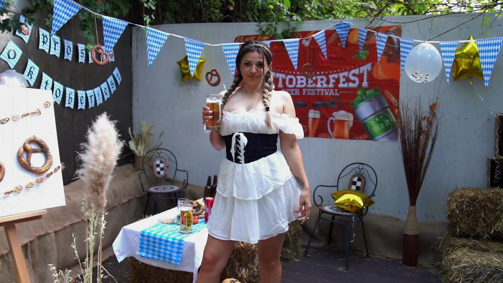 Oktoberfest joy! - video by JessyJen