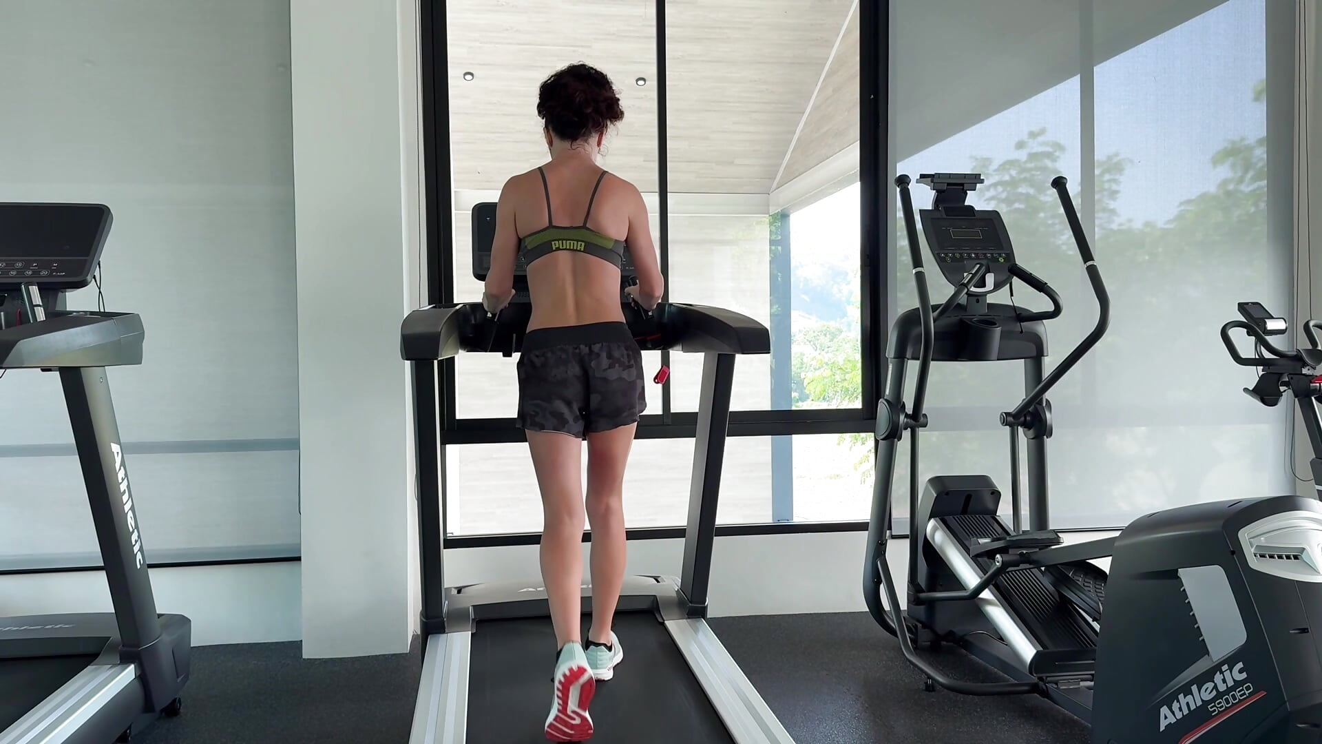 gym workout. naked workout on stream! - video by LonelyFlower cam model