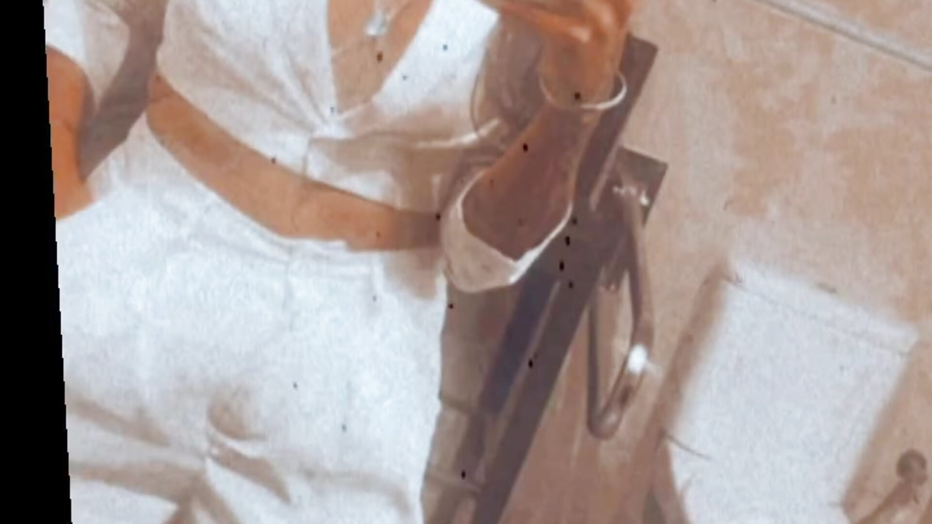 trim,F4FCBEF5-8458-4972-9AC2-60C9C98BC37A - فيديو من LARACROFT99 موديل الكام