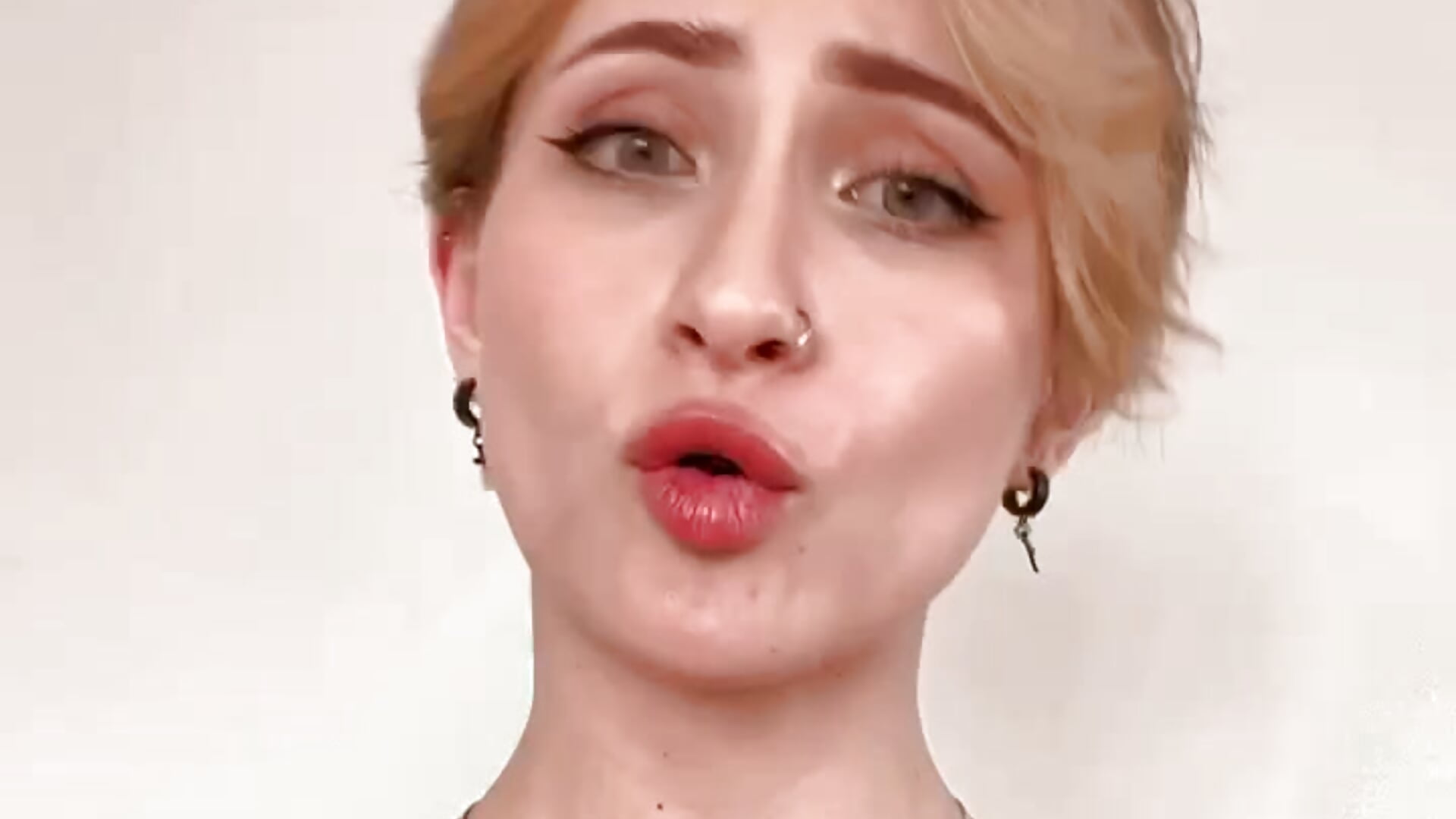 ^^ - video by SunnyCaroline cam model