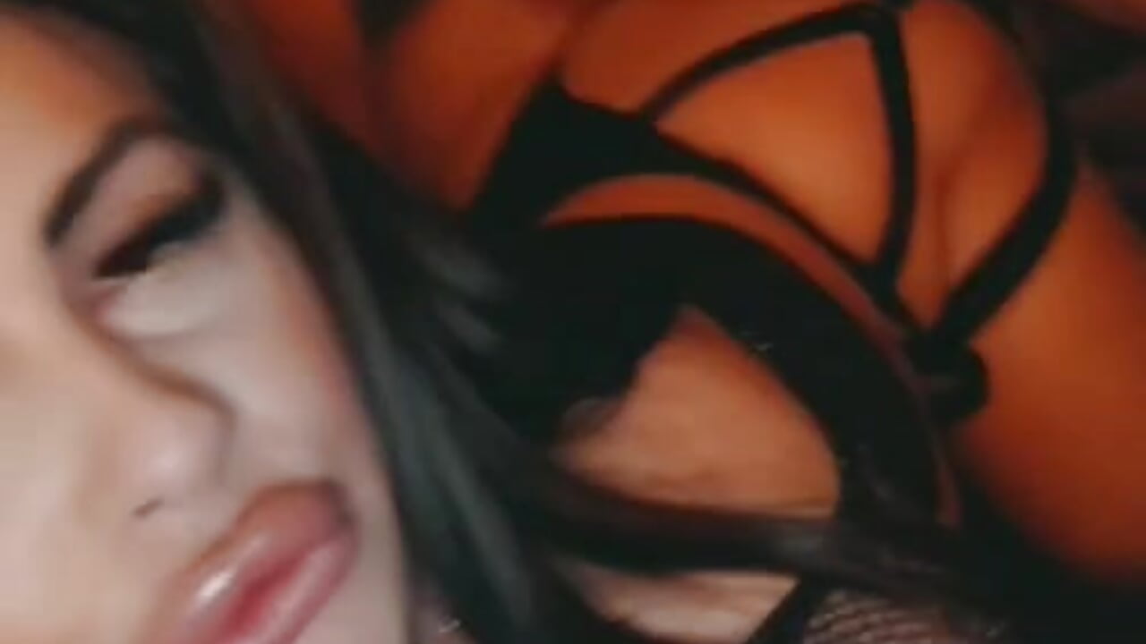 Strong energy, full control, intense movement.  No words needed — just raw power 🔥  Unlock if you c - video av DeniSalome cam-modell