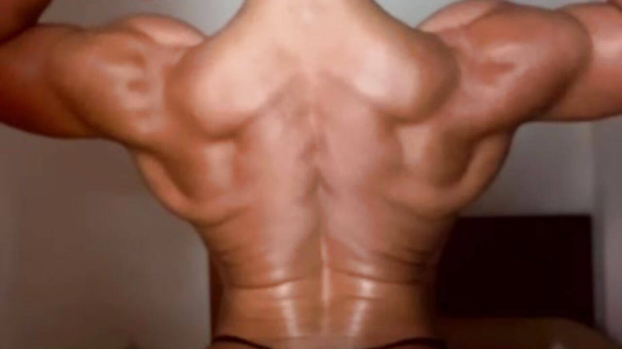 tell what do you think? Have I improved my back? - Khloe_Rossich 캠 모델의 동영상