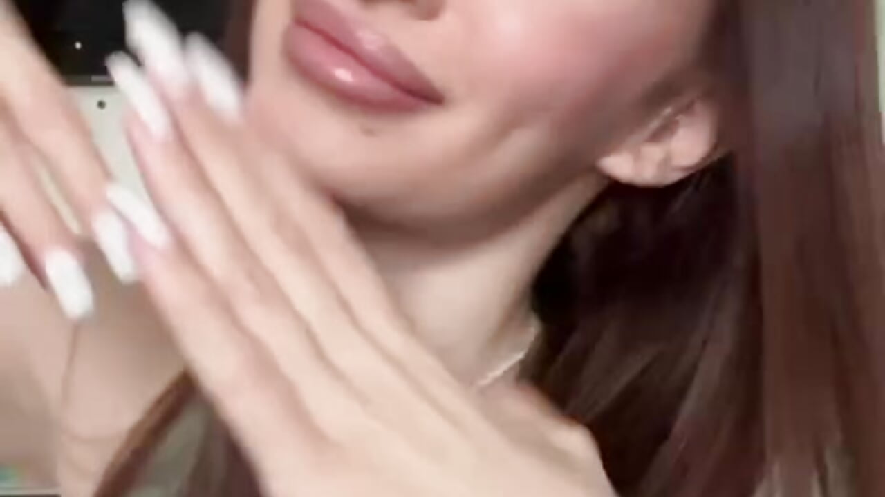 kissessssss - βίντεο μοντέλου xxnadya