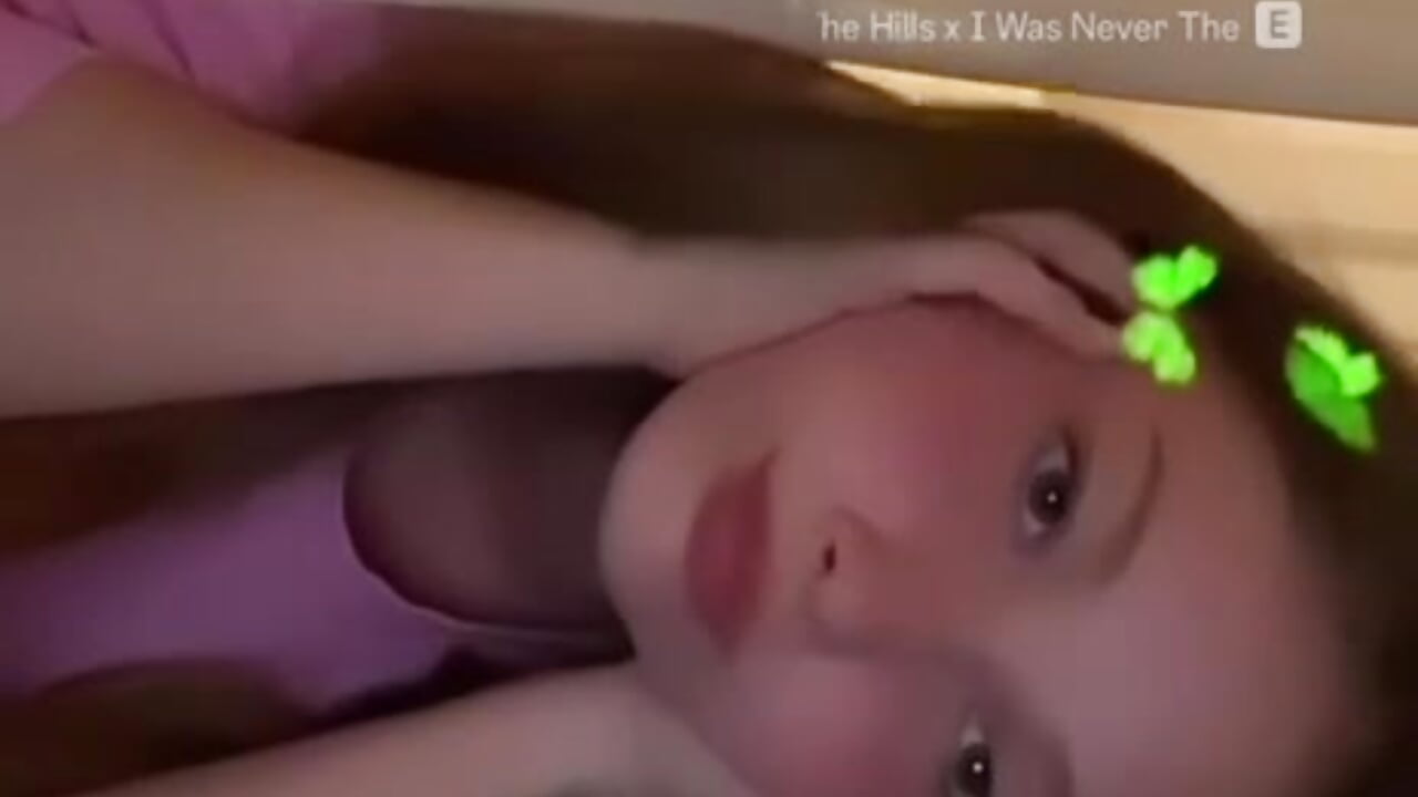 Little clip for fans)