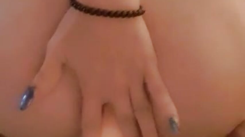 Giochiamo con i dildi - clip cu Concy_de_ model videochat