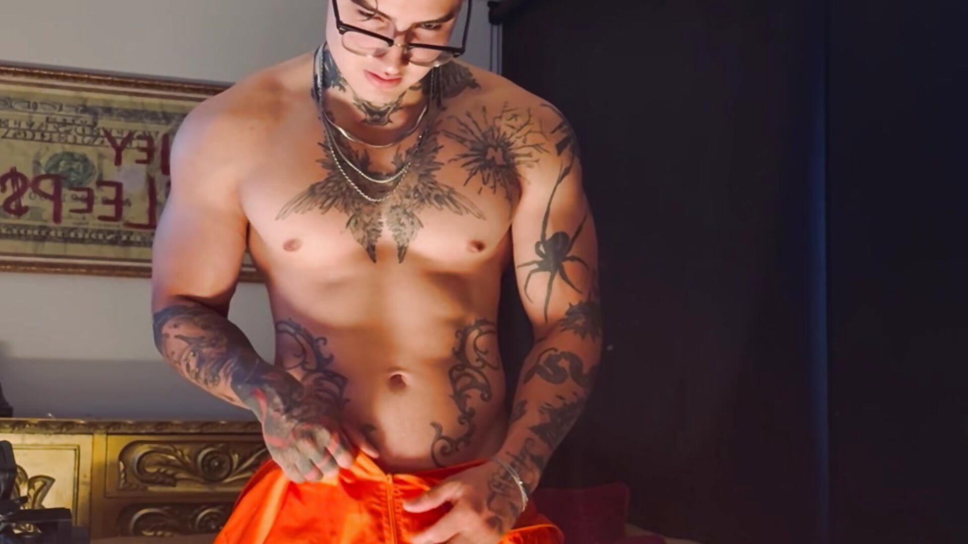 MORE IN MY OF－カメラキャストのdantecoppolaa_の動画