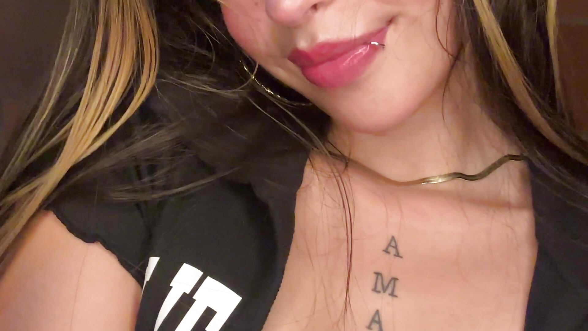 Can you give me a smile?🥰 — filmik Missa_Anny, modela(-lki) na kamerkach