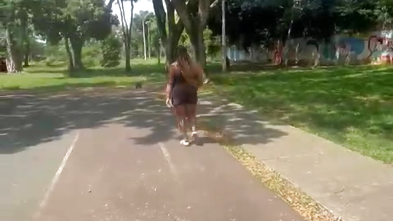 We do cardio together? 😏 - clip cu AliciaMiilf model videochat