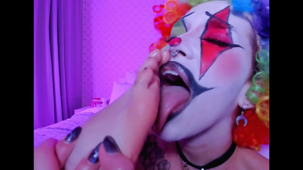 Sucking my own feet, drool dripping down my toes… wet, messy, and so hot.
