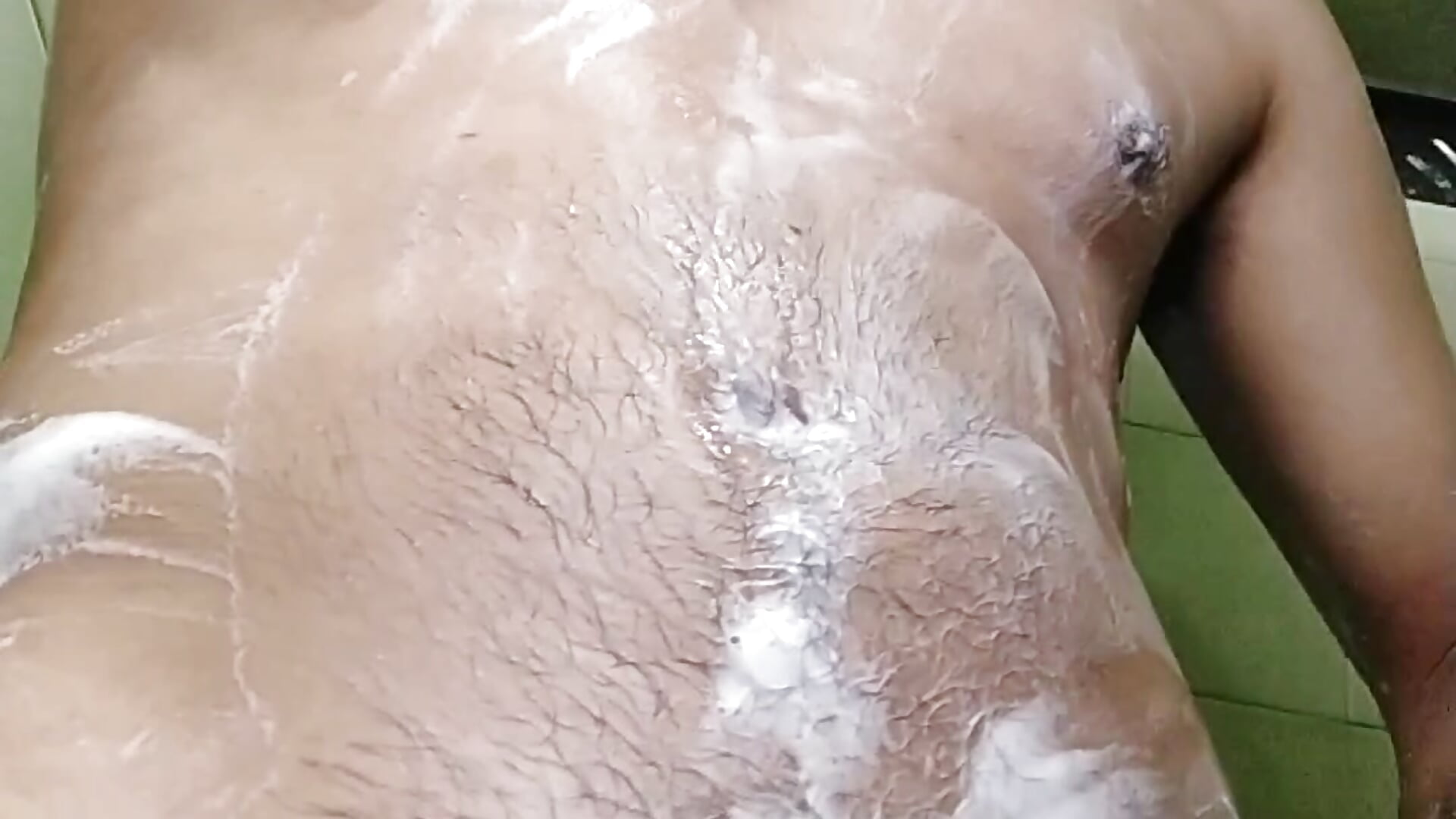 Masturbating in the shower with a lot of soap - video by Tommhot cam model