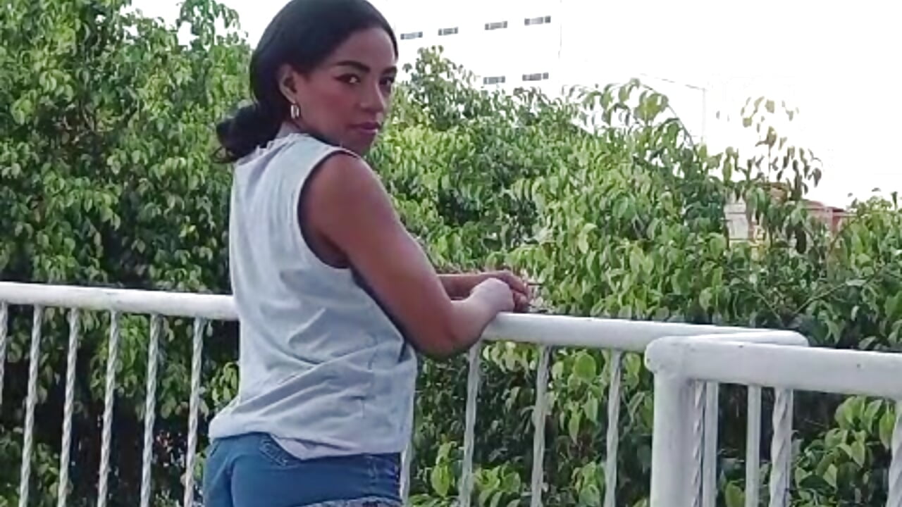 taking air - Issa_Km_主播的视频