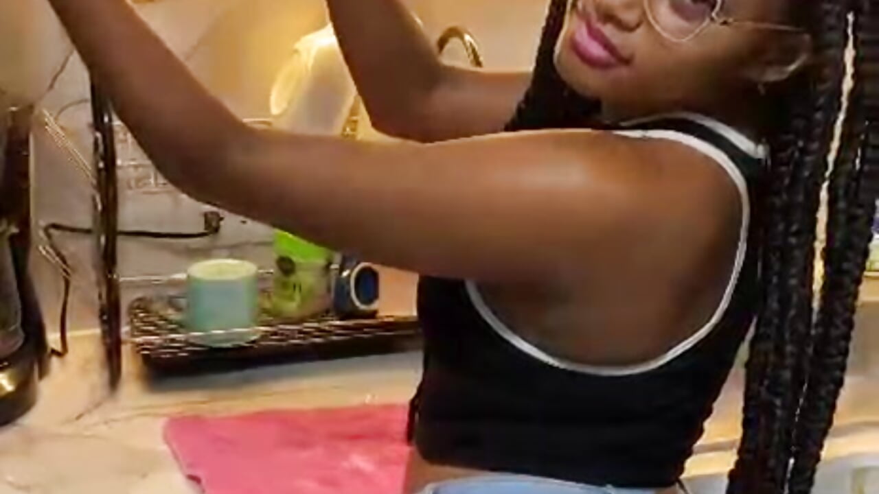 home life - video by Ebony_beautifull cam model