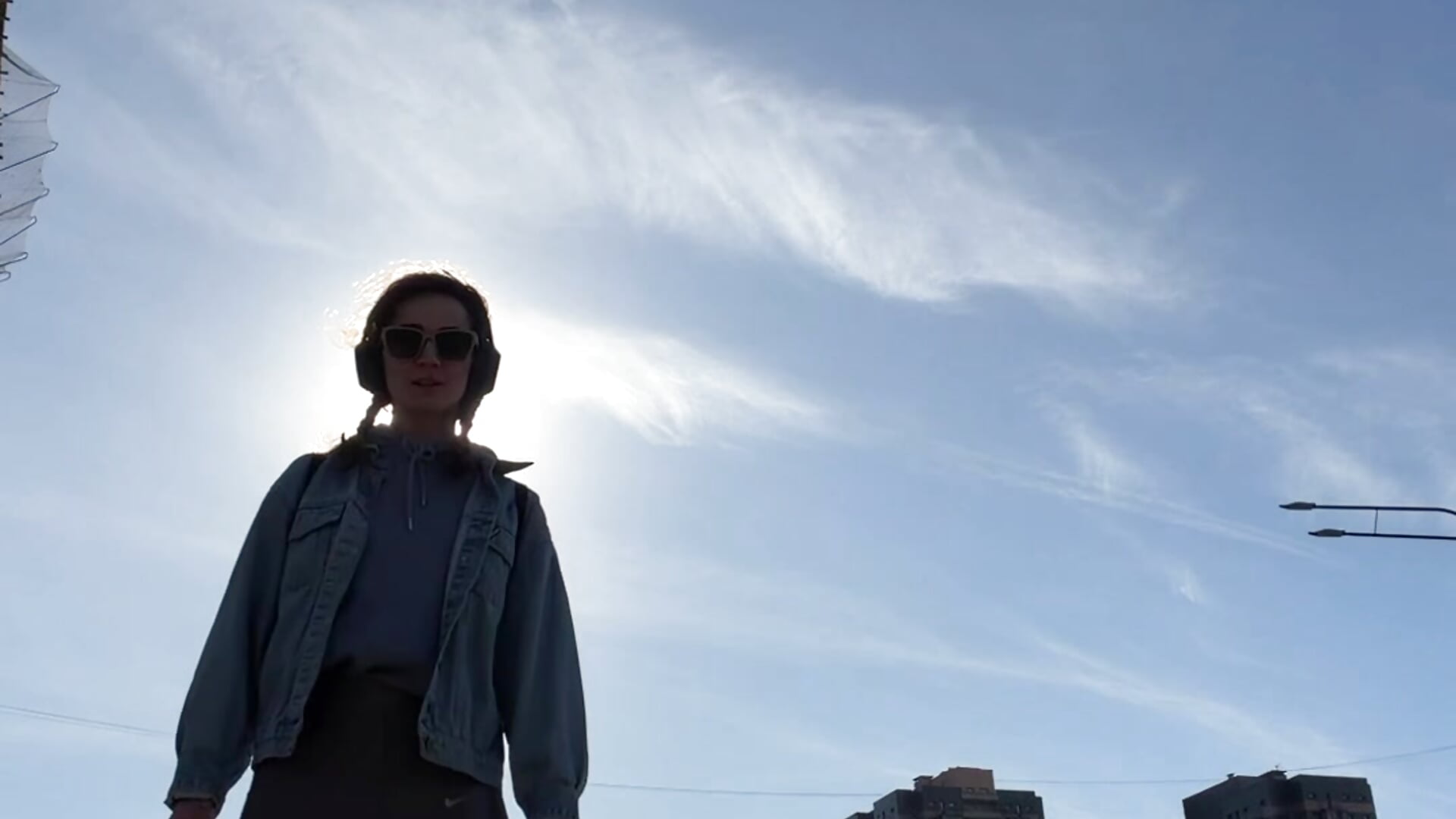 I'll be online today at 4 PM +3 GMT - فيديو من Just_call_me_jess1 موديل الكام