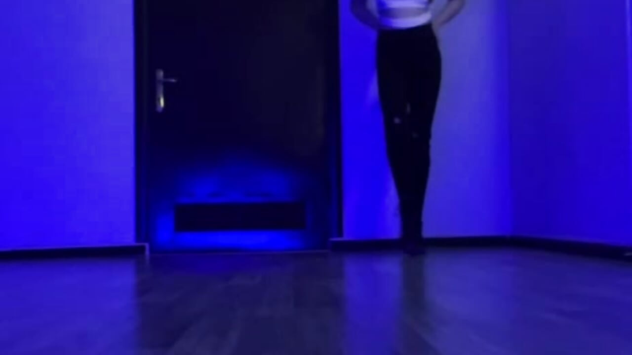 video_2025-12-09_10-06-24 - video by Linajill cam model