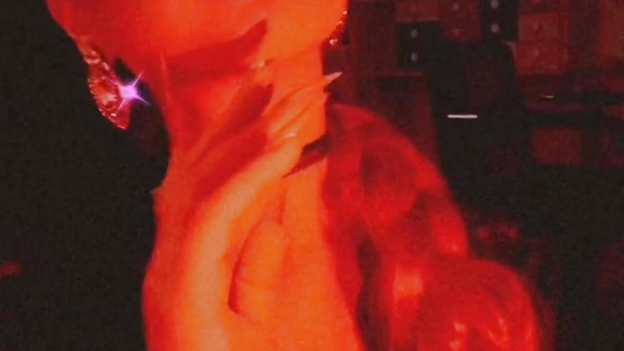 profile-intro-video-1790672608 - video by Elza_kom cam model
