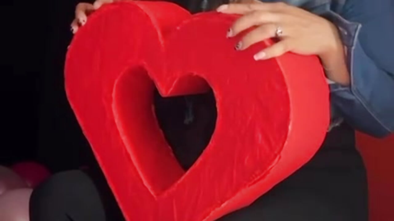 ❤ - video by Rapunzeell_ cam model