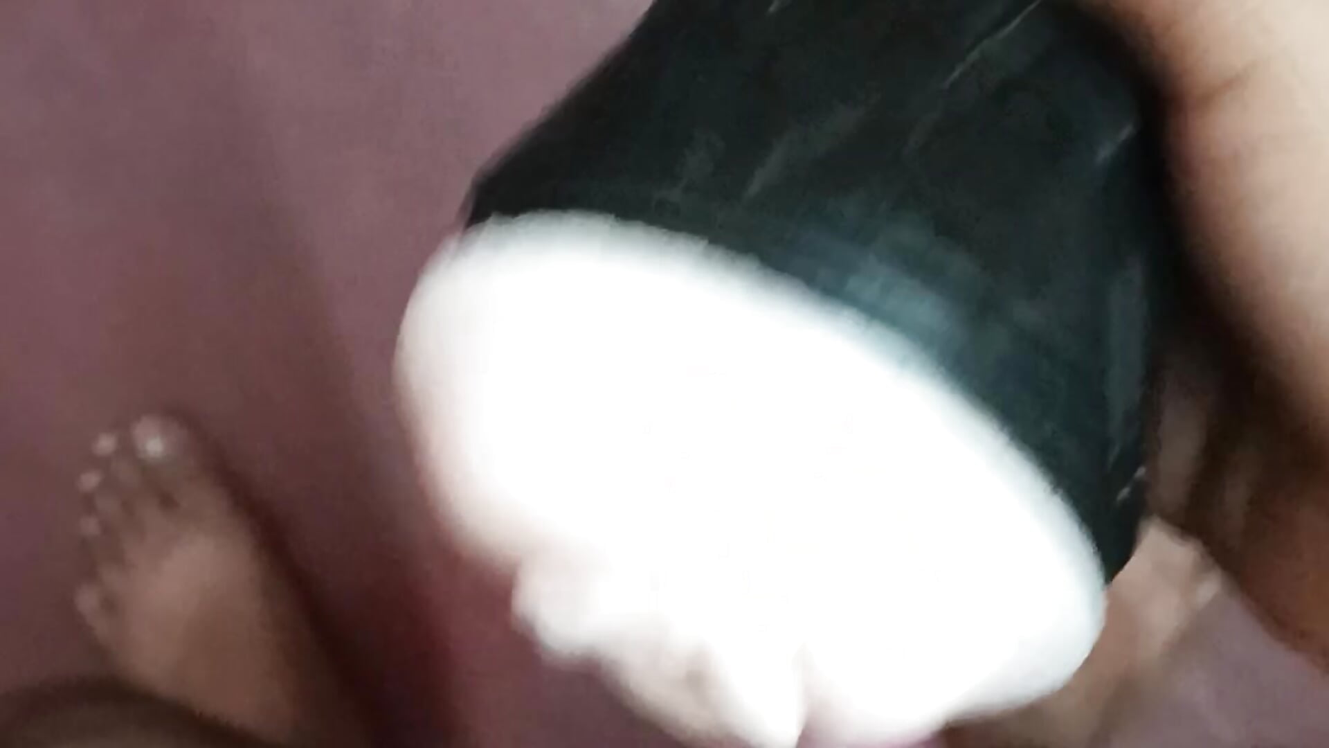 Toy fuck – video od webkamerové modelky KOLKATAcplBENGALI25-30