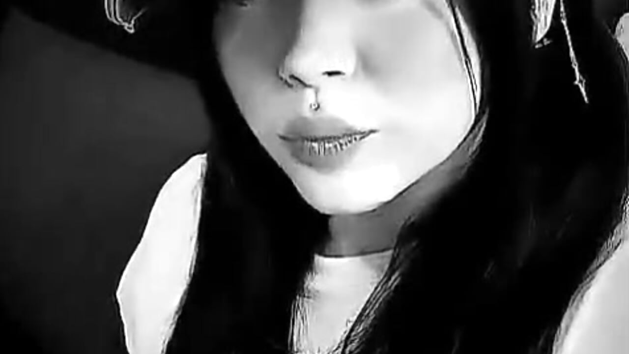 >●< >●< - video van sara_winehouse1 cam-model