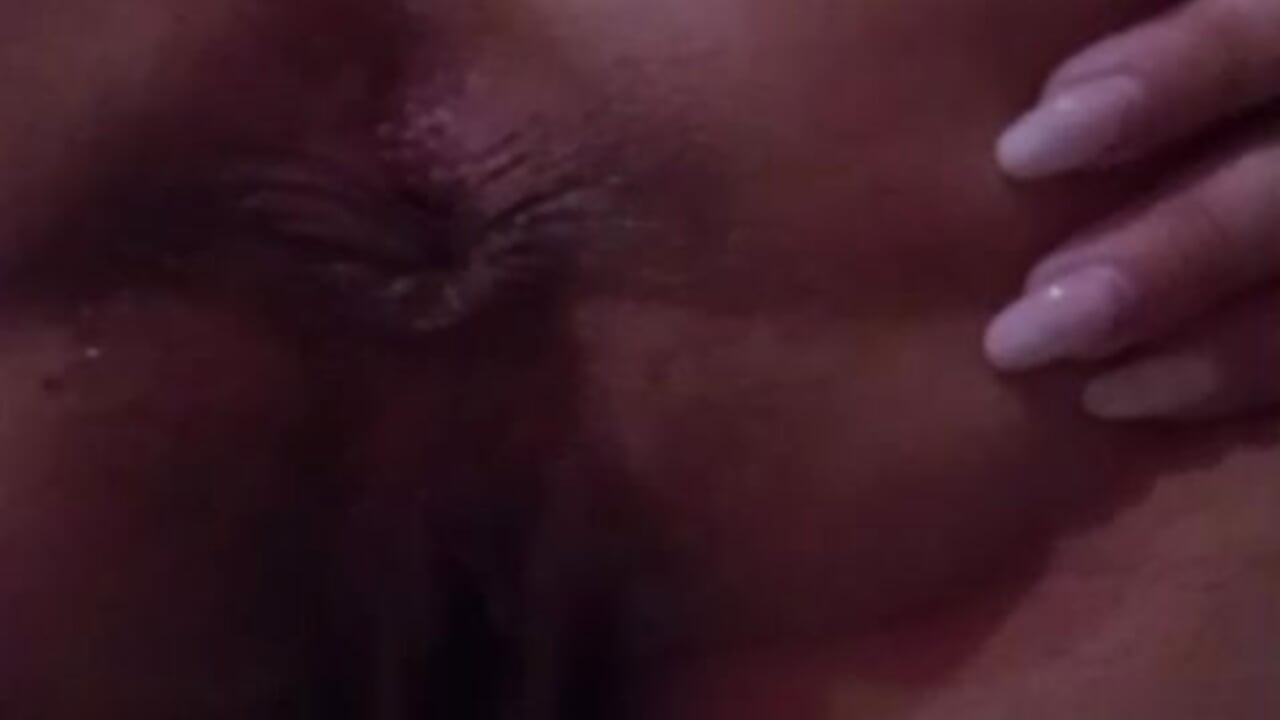 Mira como chorrea mi culo - video by dreamnoah cam model