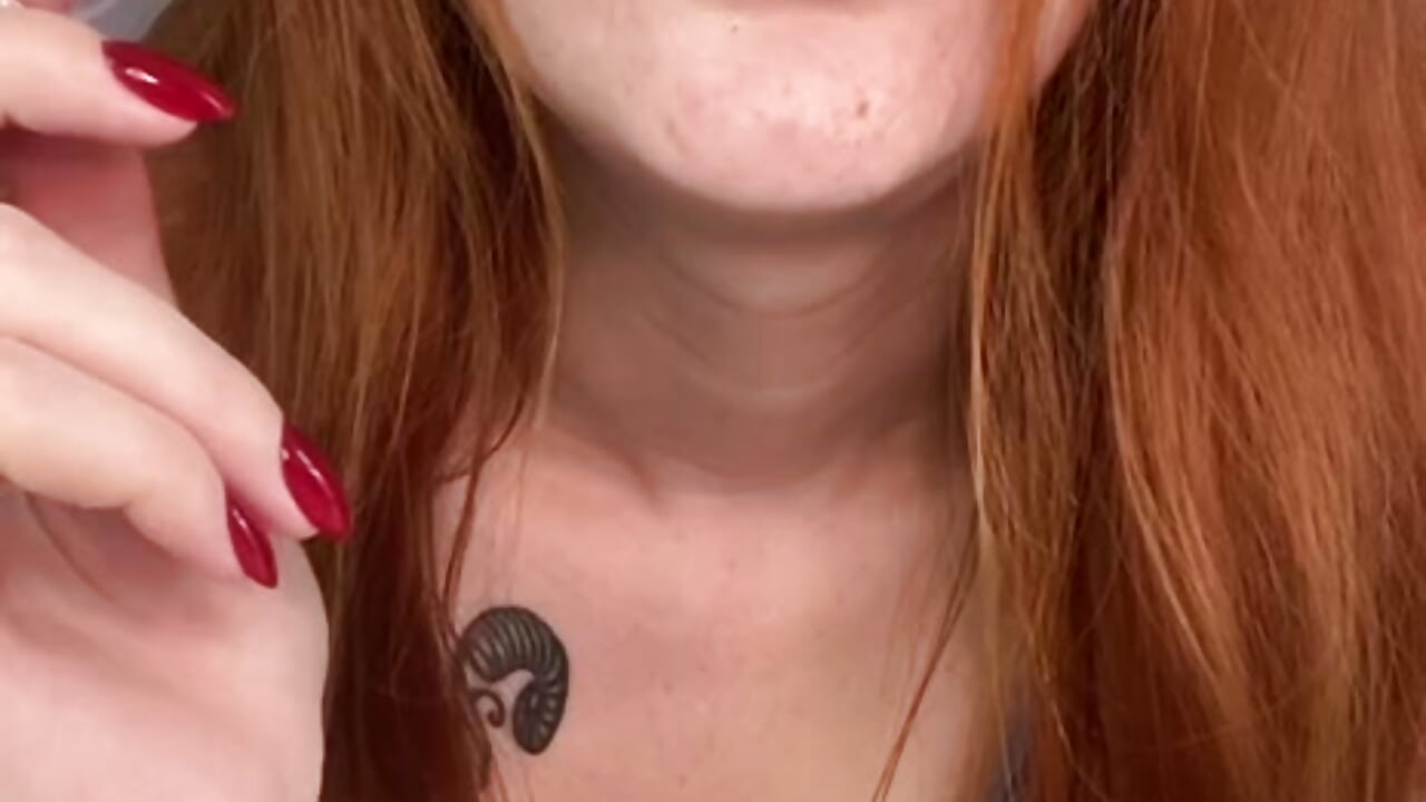 smoke 163 – video od webkamerové modelky Aliceginger99