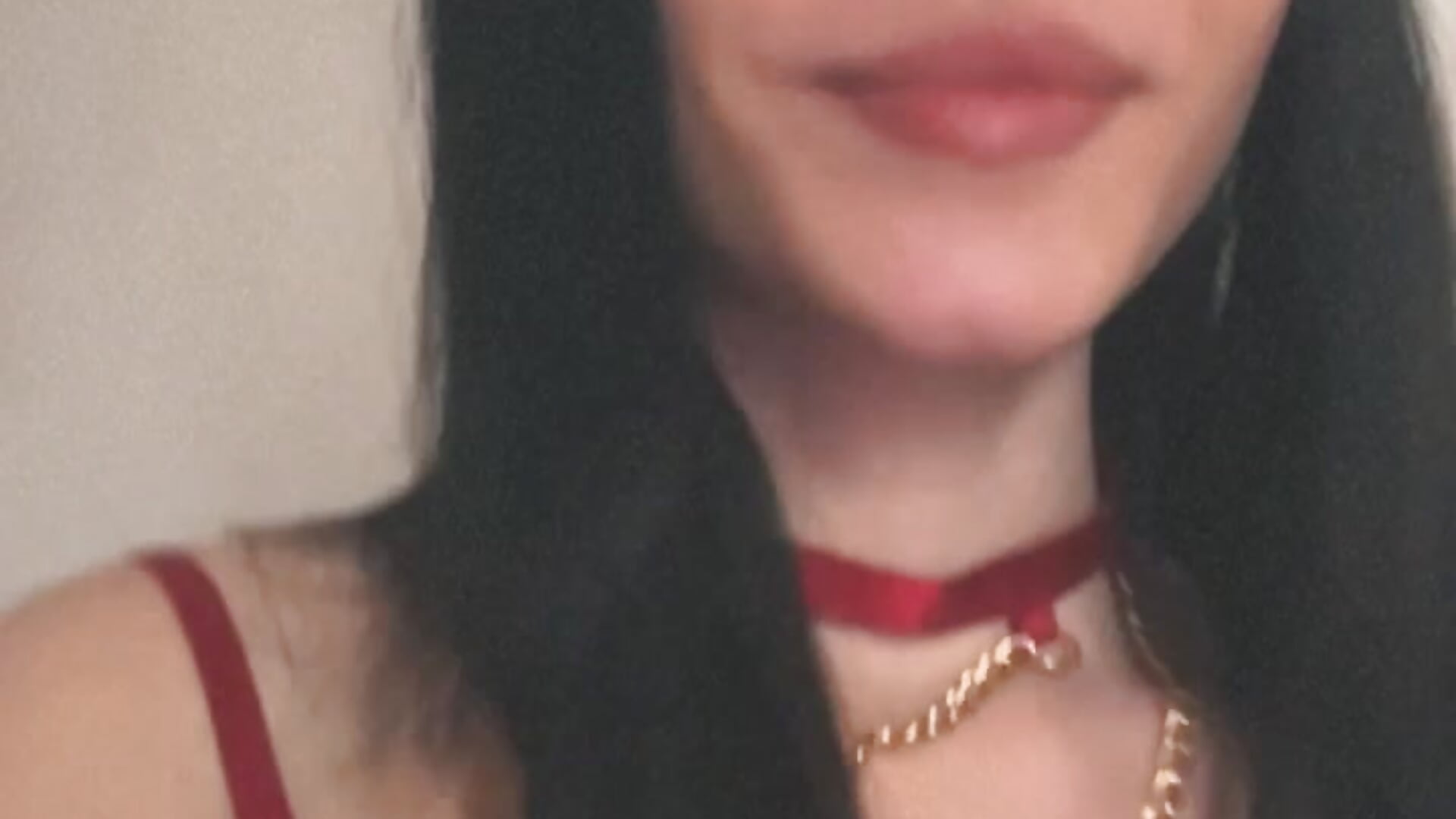 Obsession with the song🎶🤣 - video by ShannonShanny cam model