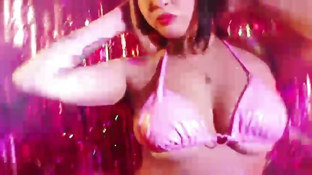 Valentine’s 💘💗🔥 – video modela na kameri Nikole66_