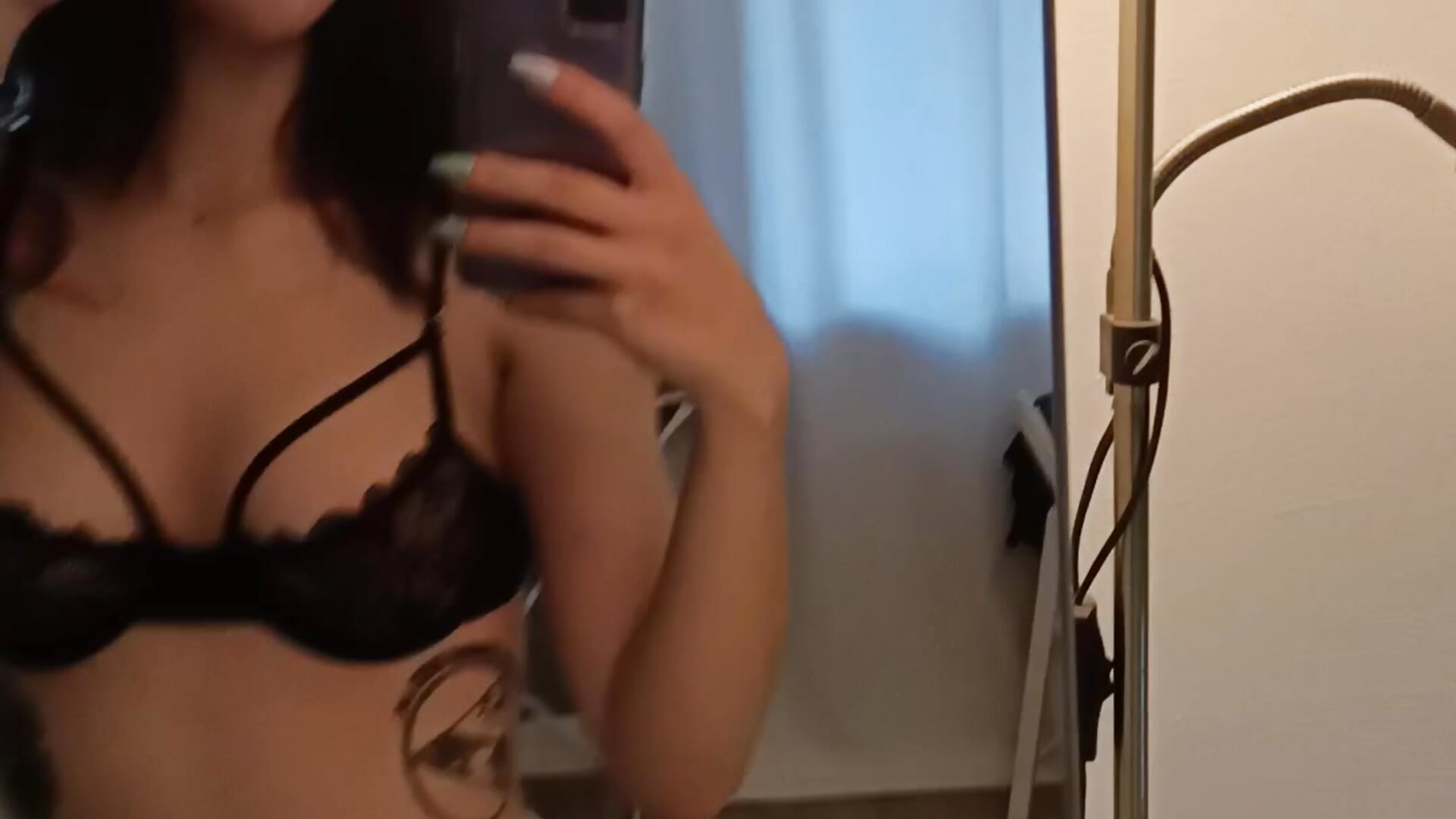 black－カメラキャストのKelly_Yonの動画