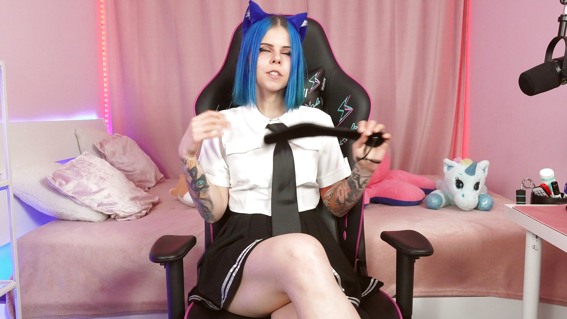 Help me to choose! - video by QueenAliceX cam model