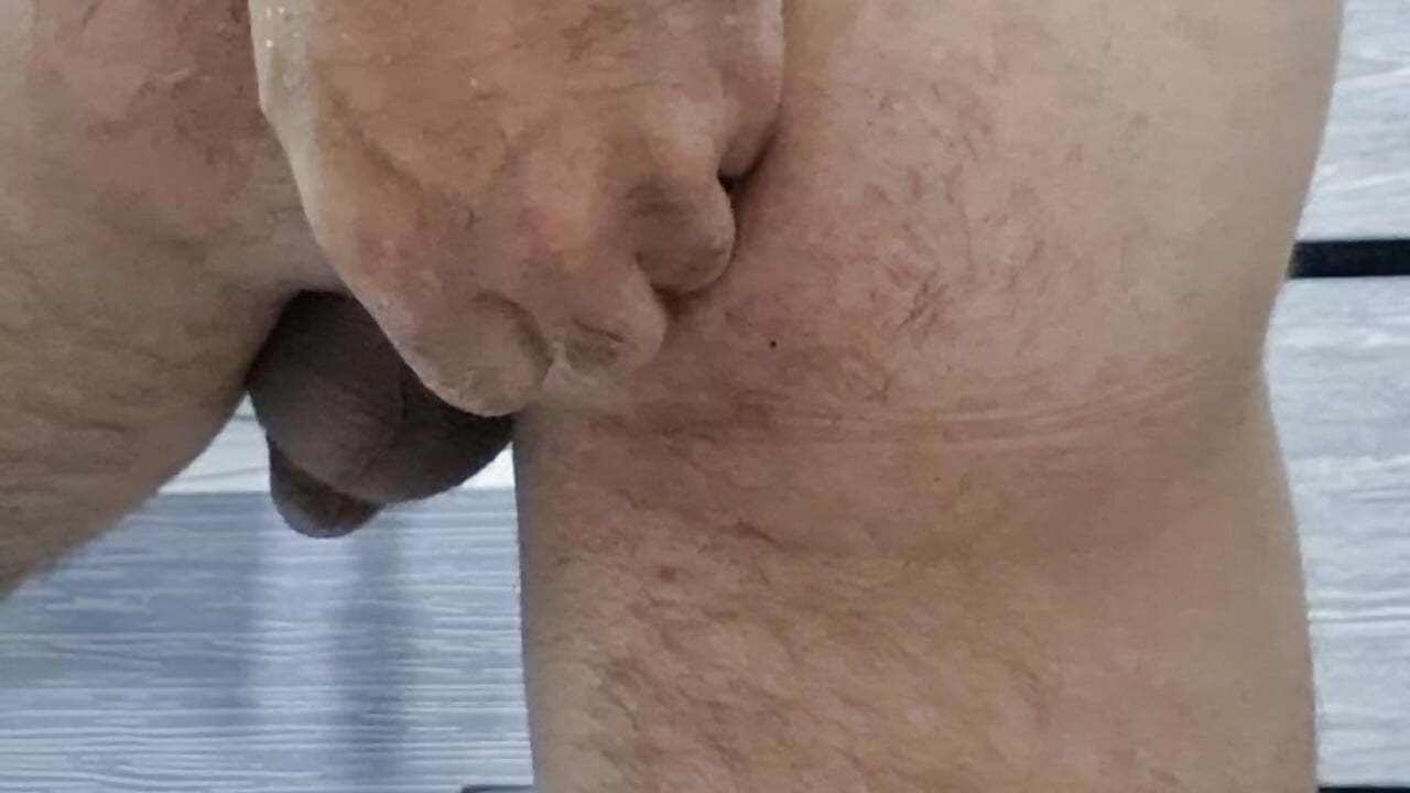 Фистинг в ванной комнате . - video oleh WhoreAnalsssxxx kamera model