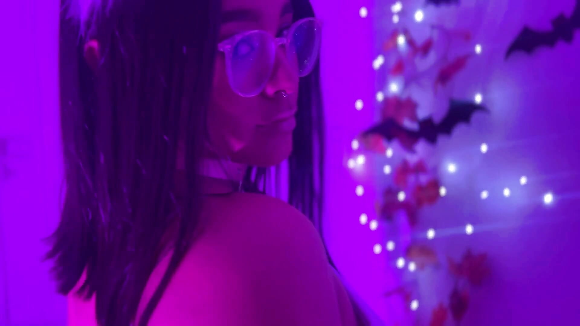 Trick or treat? - video by Ninatejeiros cam model