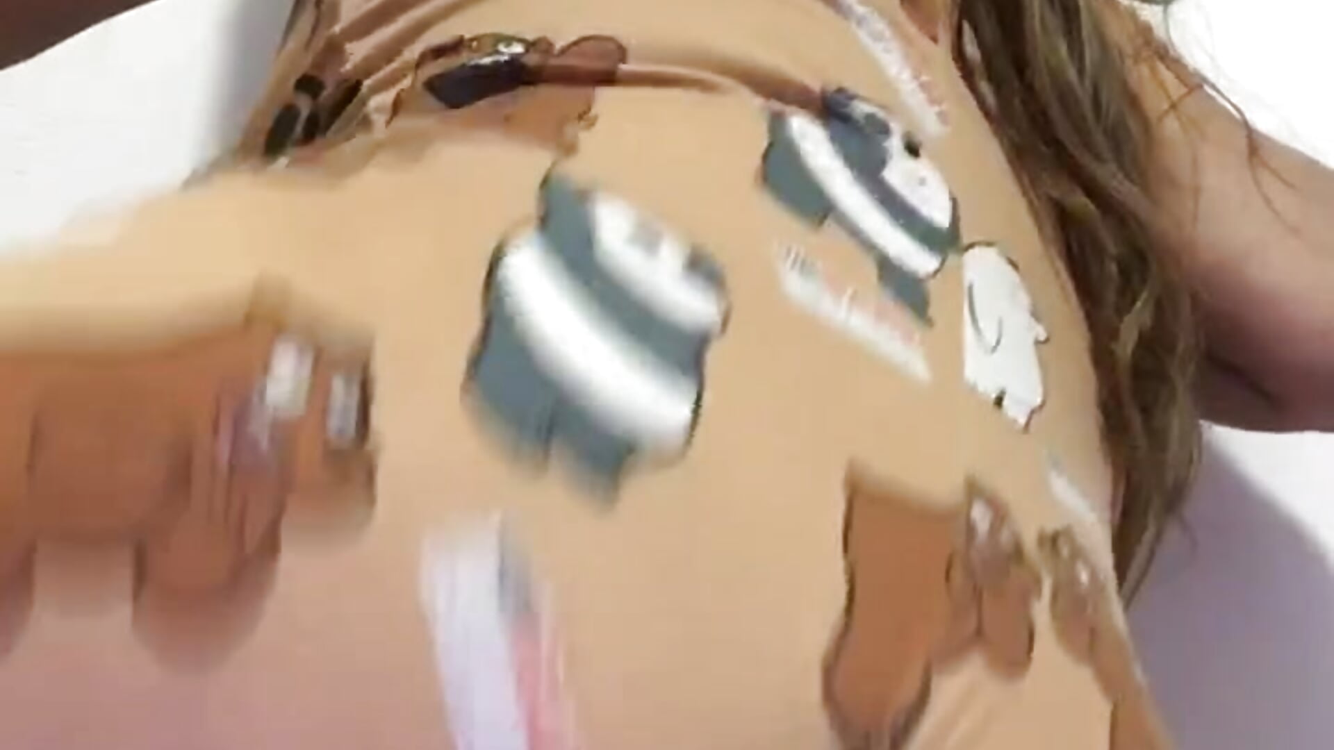 I shake my booty - vídeo de LISA_BULLOCK_