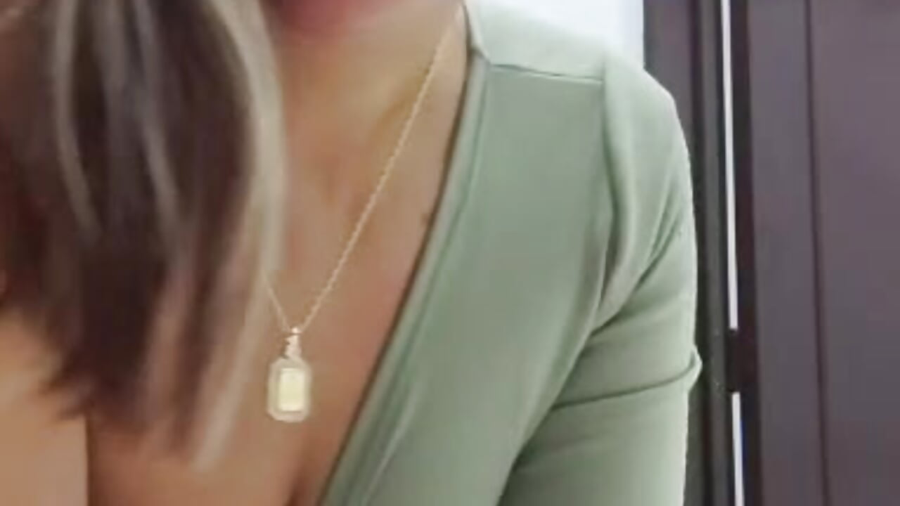 A delicious masturbation – видео вебкам-модели scarlett_moore