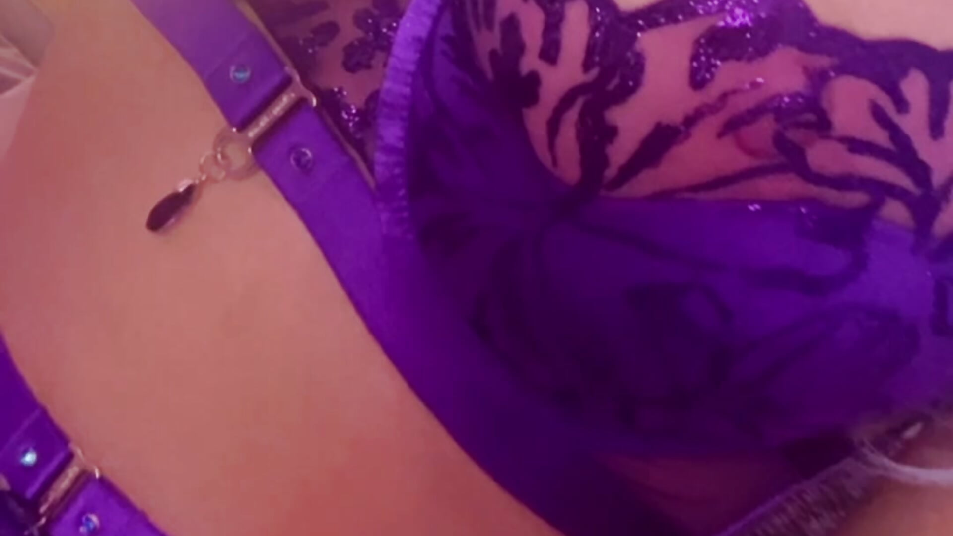 new dessous set 😈💜－カメラキャストのfairyxbellaの動画