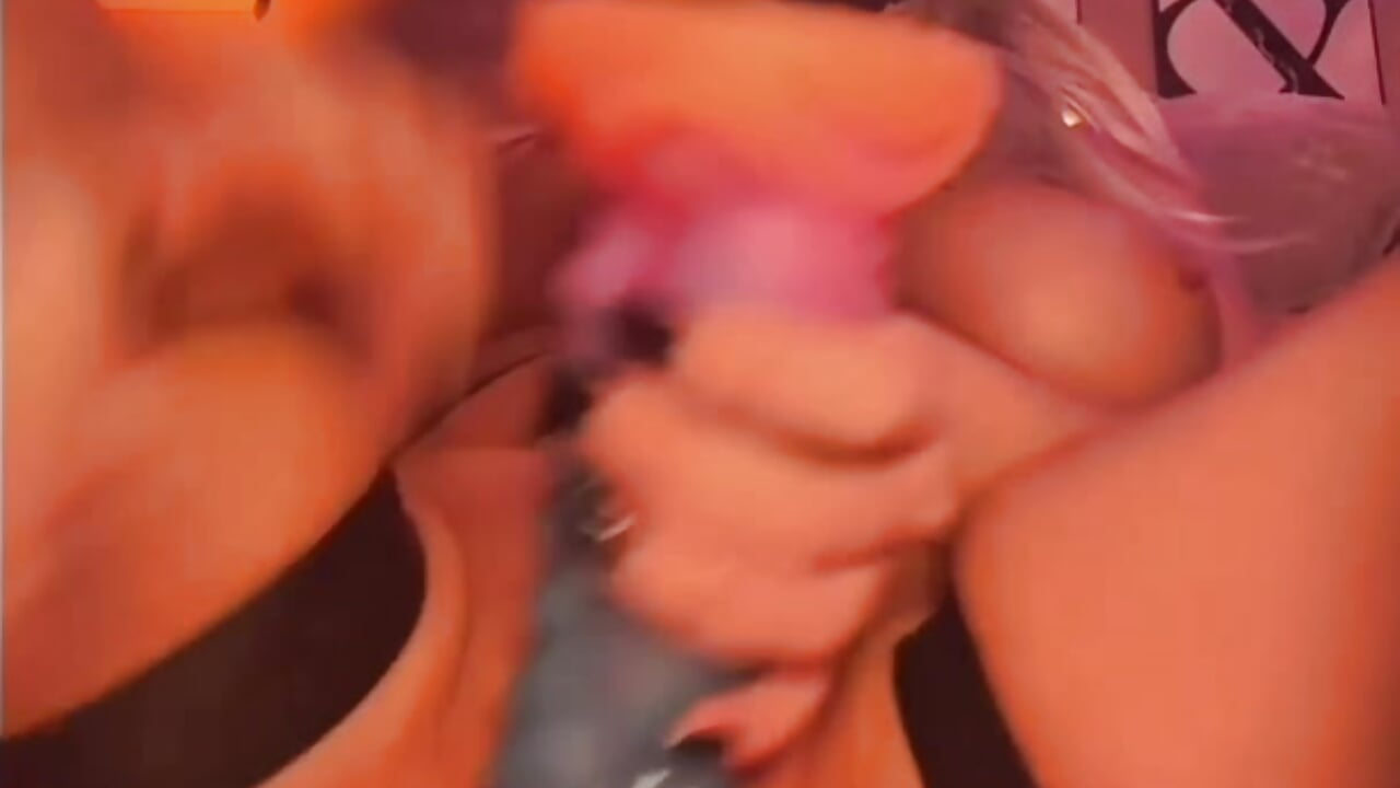 wet pussy monster fuck & ride show 😈 - video oleh fairyxbella
