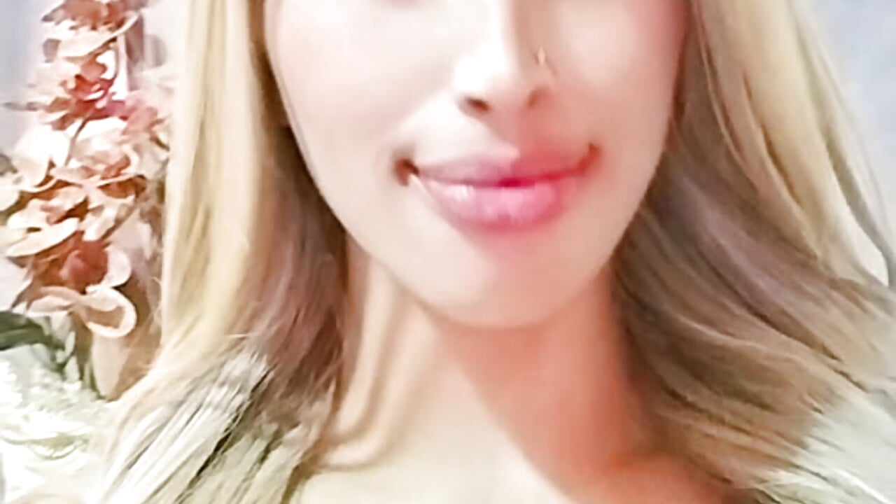 2026-01-28-212850385 - video by hilary_rodriguez cam model