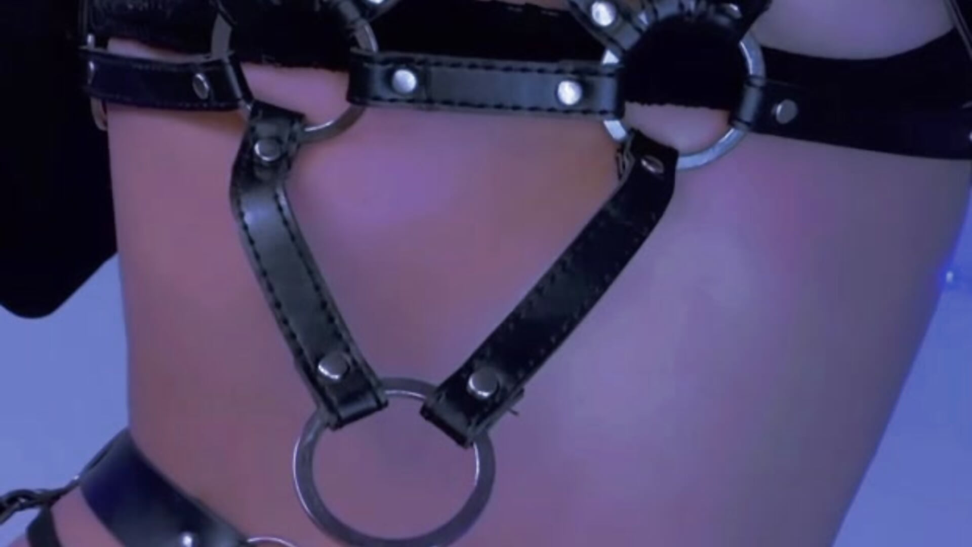 🥀 - відео від вебкаммоделі HarleyOuinn