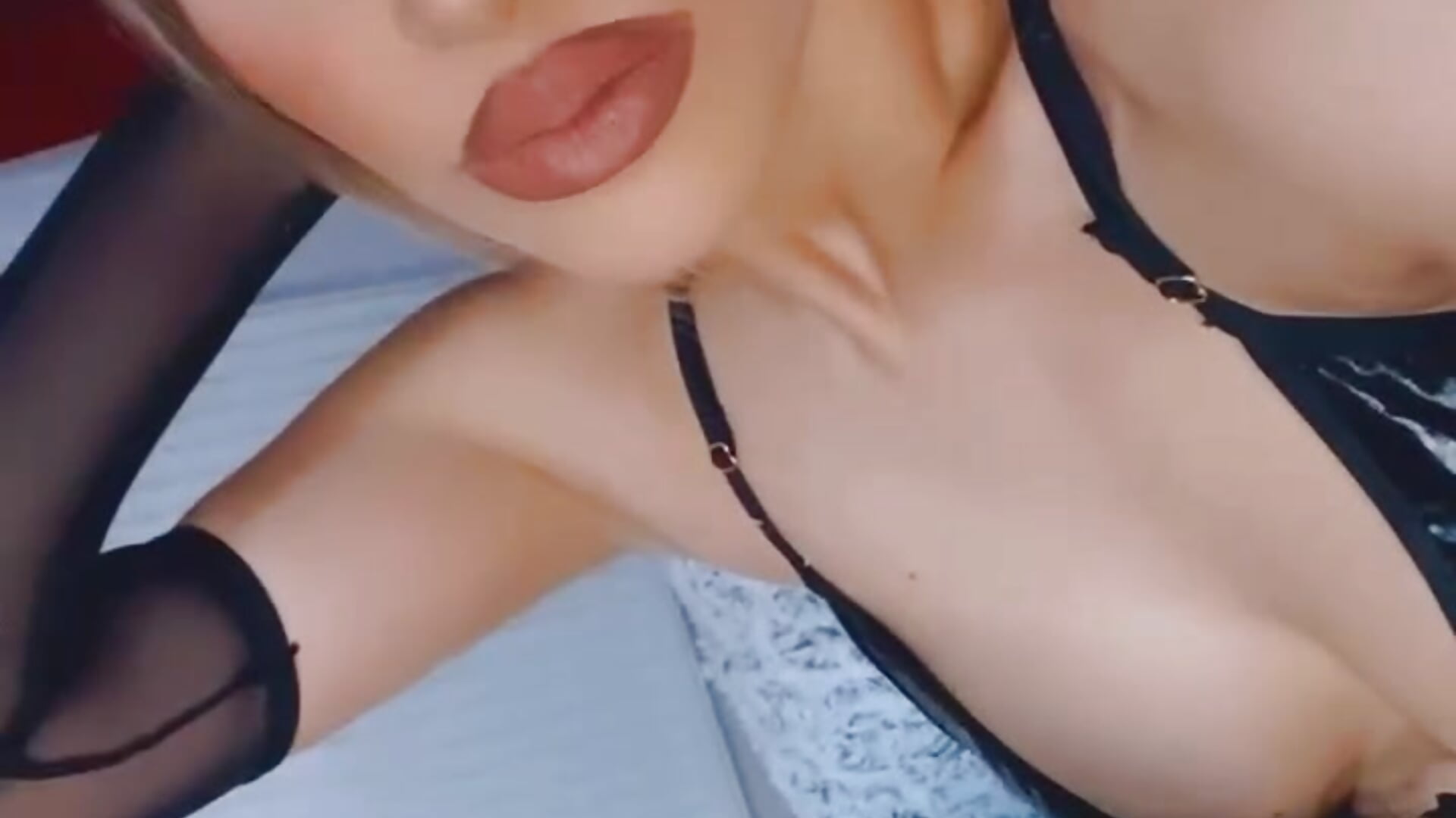 Godess - відео від вебкаммоделі HarleyOuinn