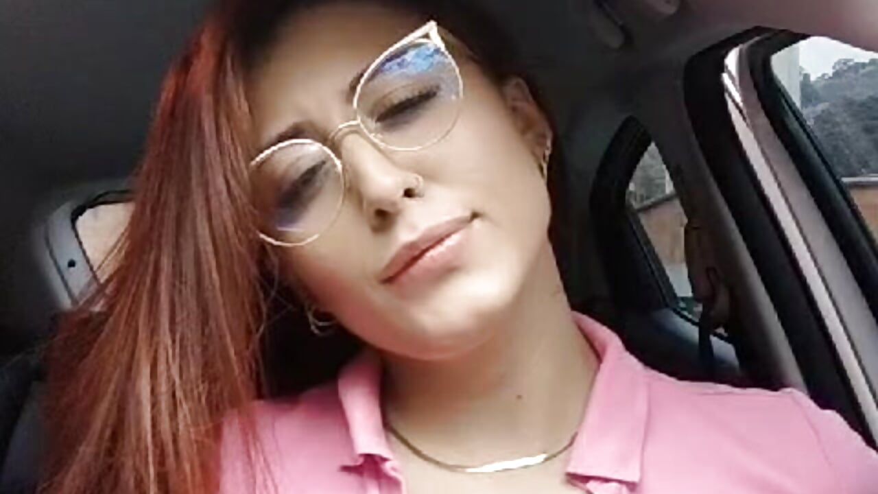 PLAYING WITH MY BOOBS IN MY CAR - video by missbrianna cam model