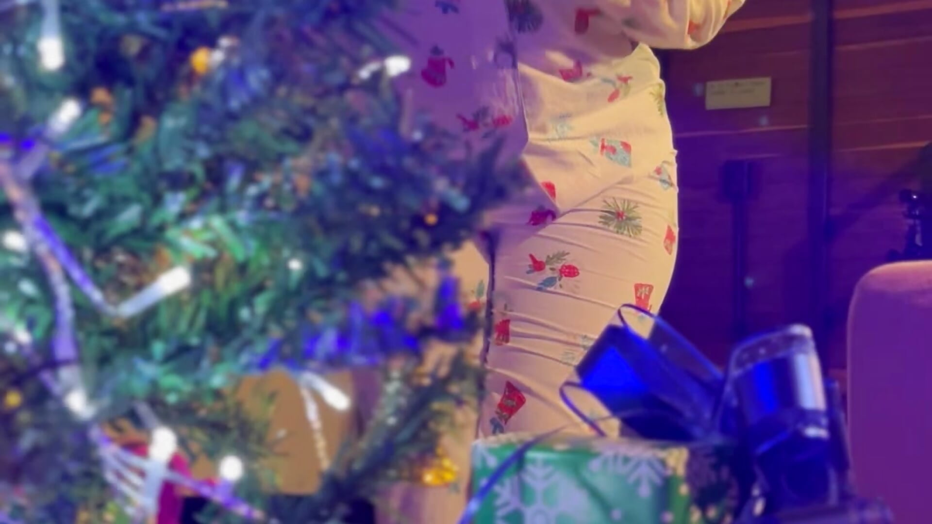 My Christmas wish 🫦 - video di AmelyaMann modella di cam