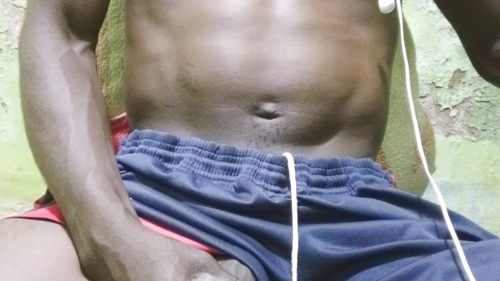 Afternoon big cum - video by bernice_Ansah cam model