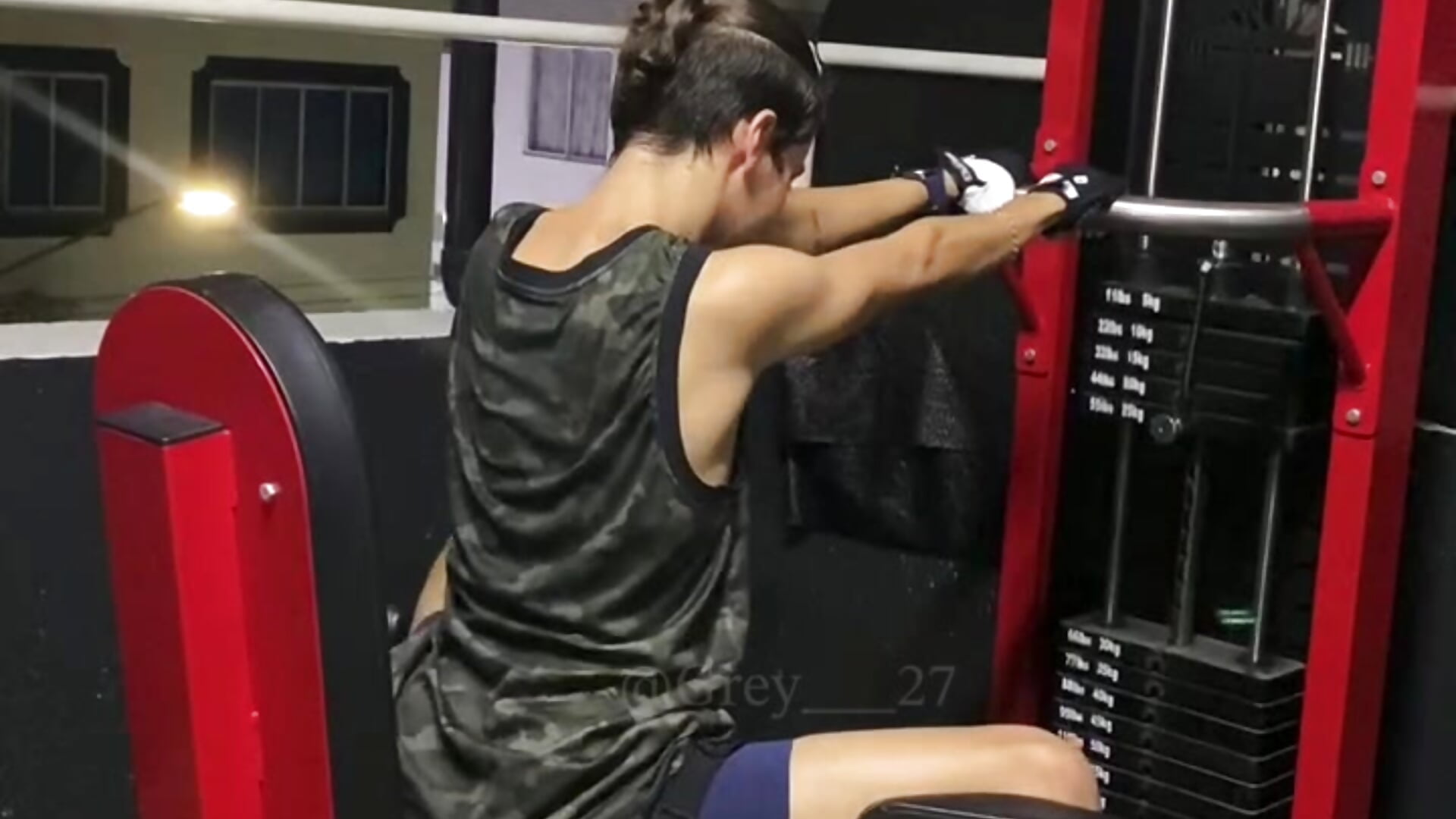 Stronger than yesterday💪🏼⚡️⚡️ I liked this of attending the gym at night - vidéo du modèle de showcams grey___27