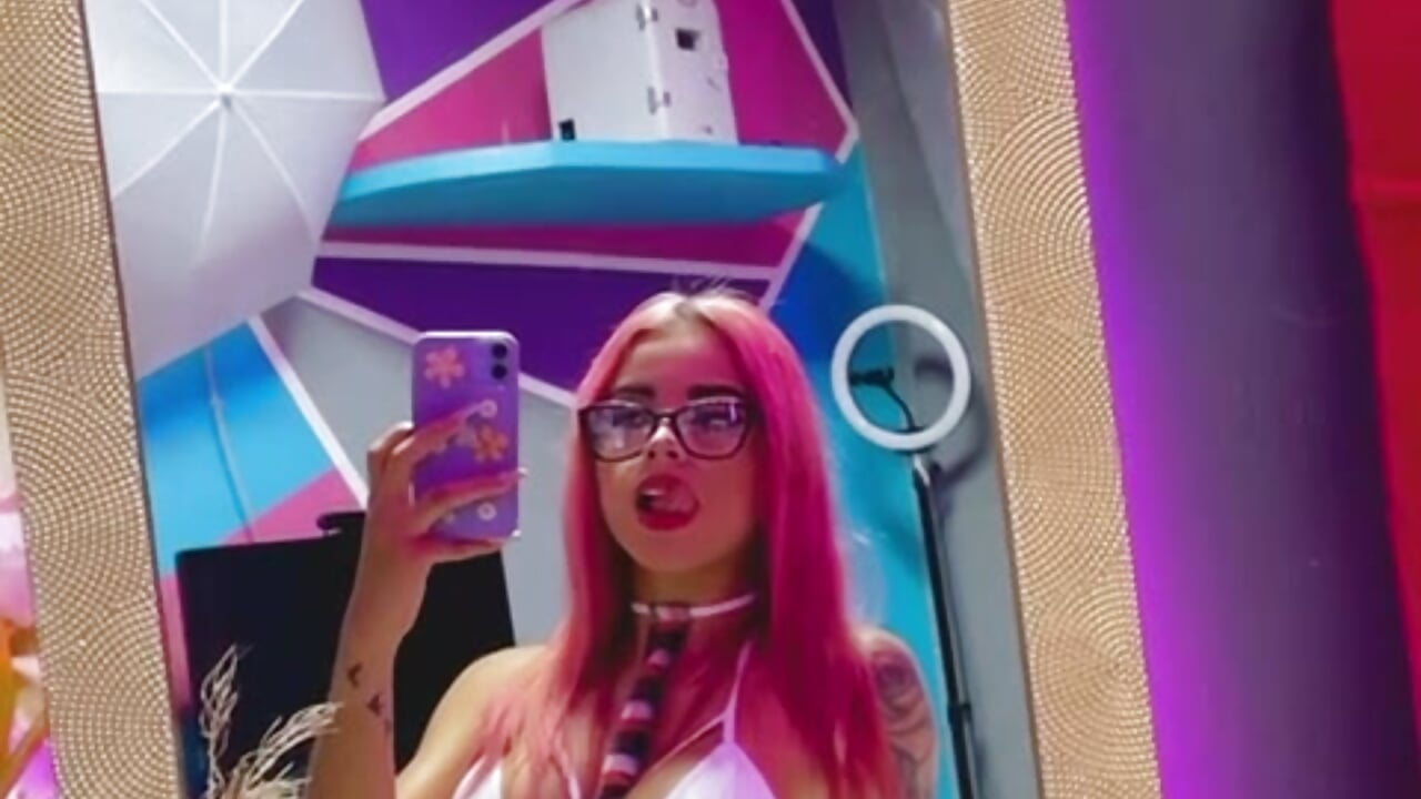 te gustaria una colegiala sexy - video oleh pearlconnel kamera model