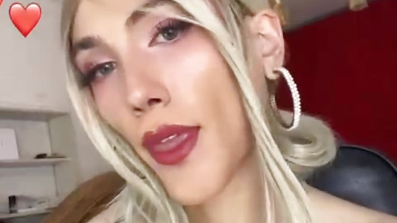 profile-intro-video-1753154946 - video by pollet_brown cam model