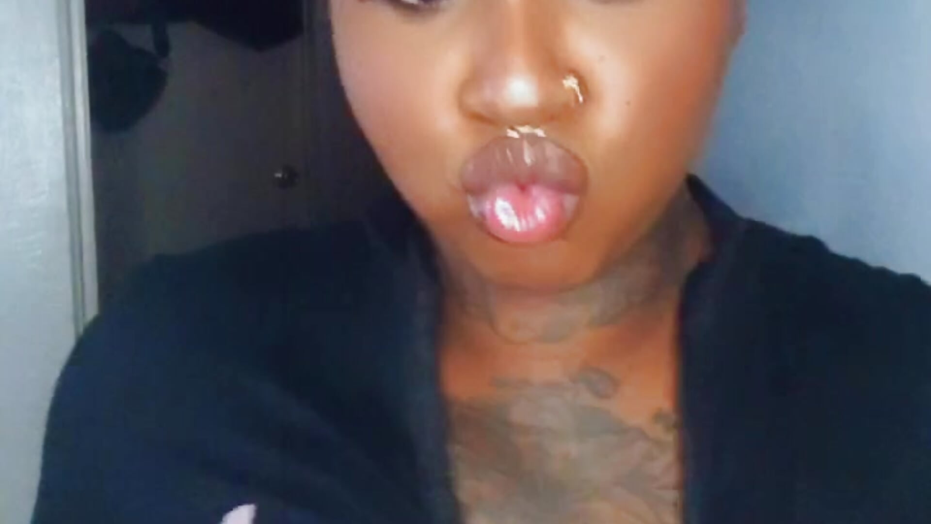 Fendi4u - video av Fendi304 cam model