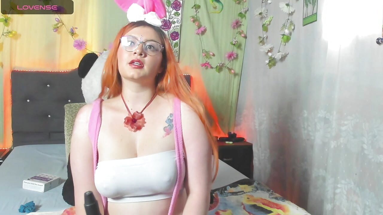 2023-09-12 15-55-32 - vídeo de NinaGauther modelo de câmara