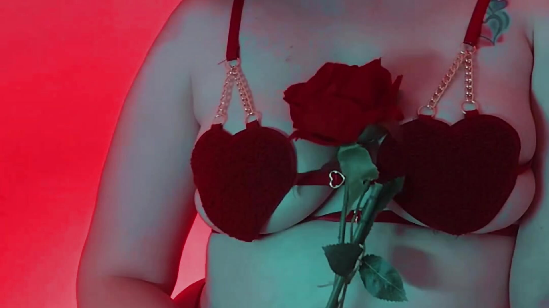 Sexy girl - video by NinaGauther cam model