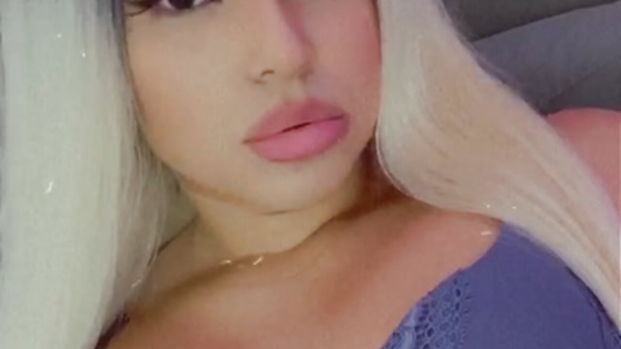 JAZZYS_W0RLD~85BE6AC0-87FD-4F39-8458-908A791F3749 - video by jazzys_w0rld cam model