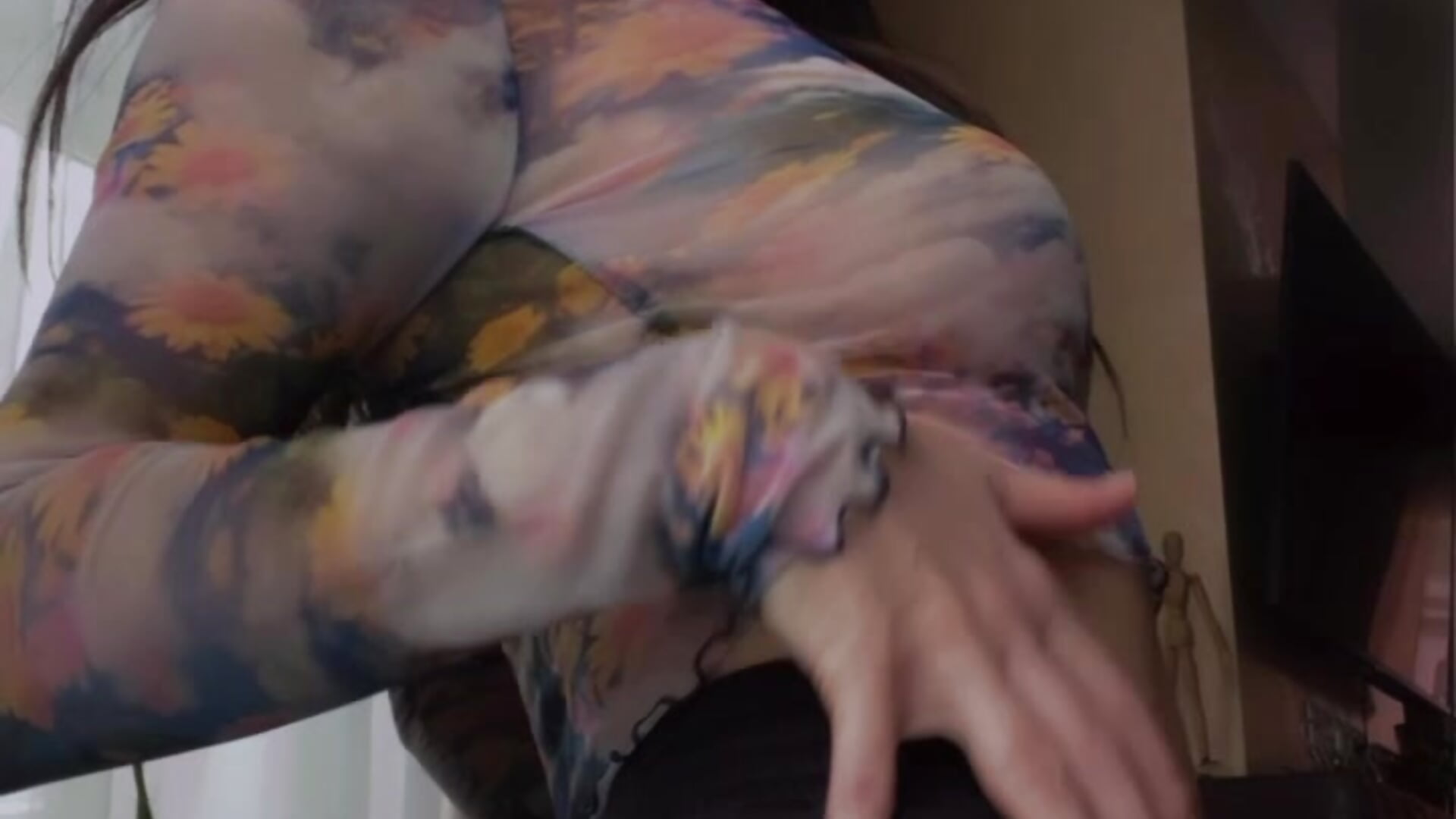 meow - video by Jinna_milli cam model