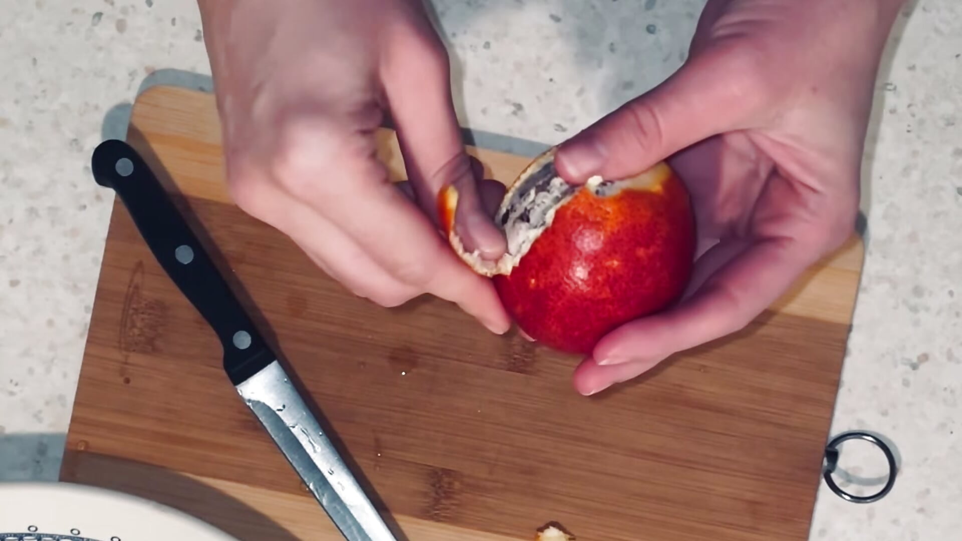 I need you to peel oranges for me. I'm not doing very well - video by Jinna_milli cam model