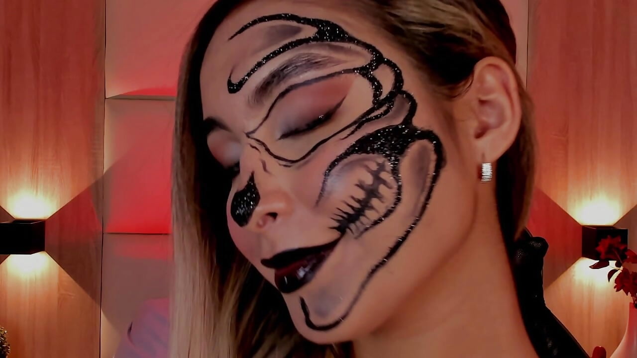 happy halloween👻🖤 - video by bella1207 cam model